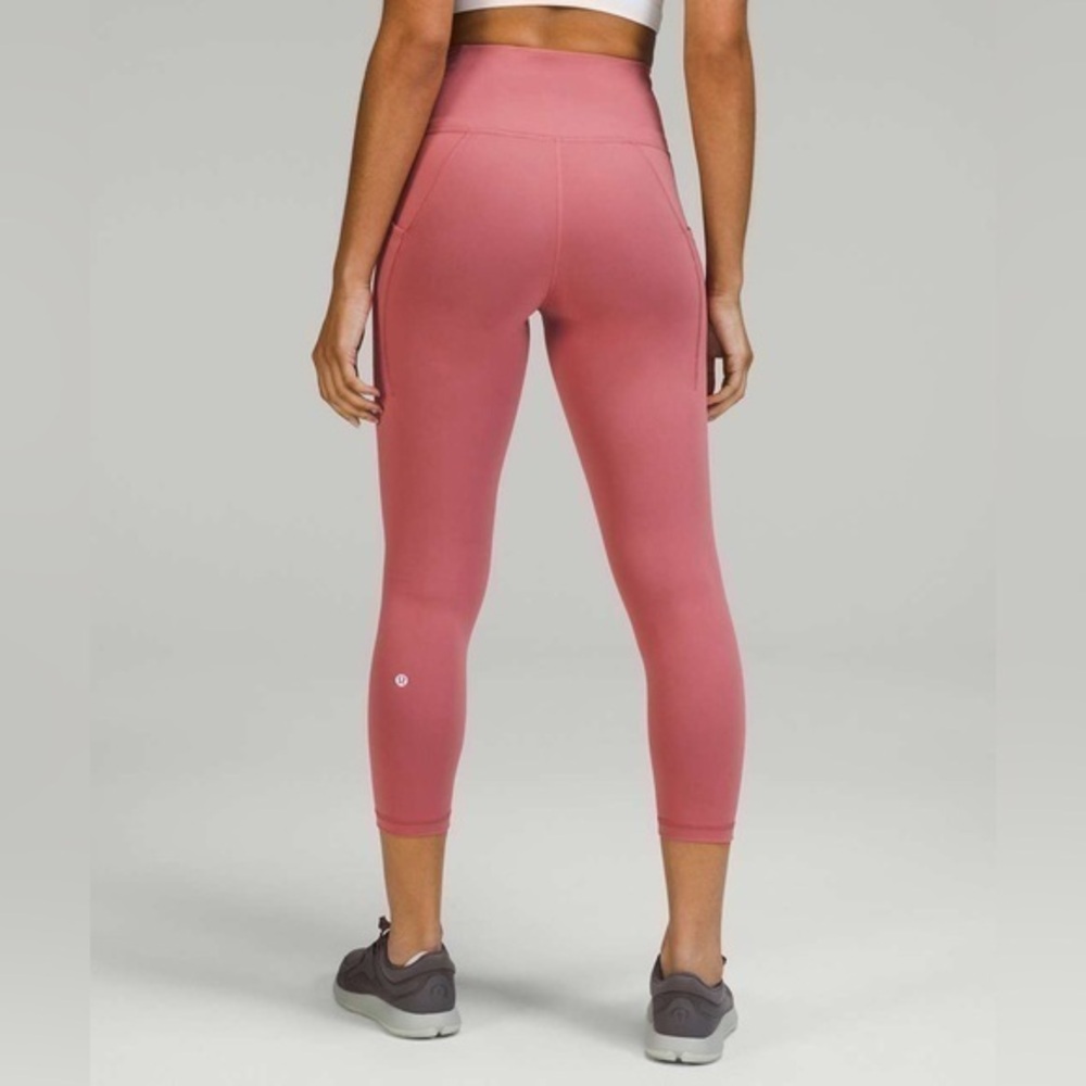 Lululemon Wunder Train High-Rise Crop with Pockets 23" in Brier Rose Pink Size 6